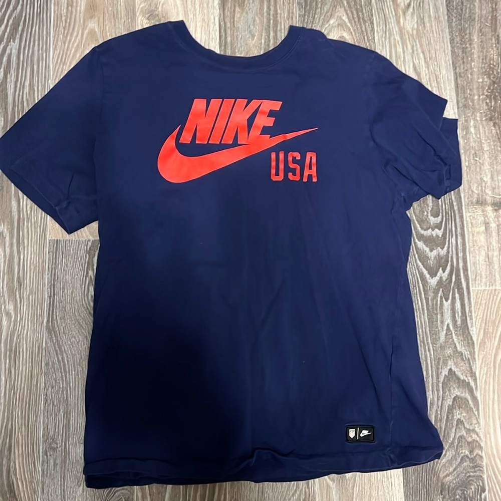 Nike Men’s Tee
